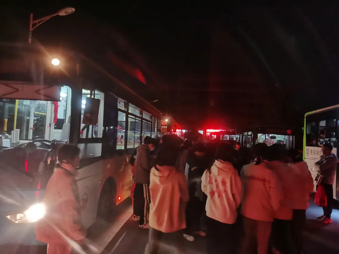 景德鎮(zhèn)長運:樂平中專學校直通公交車受歡迎